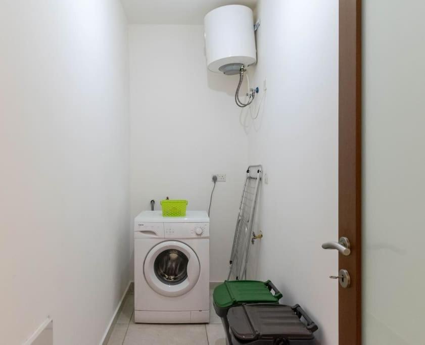Cozy Apartment, Close To The Sea C4 خليج سانت بول