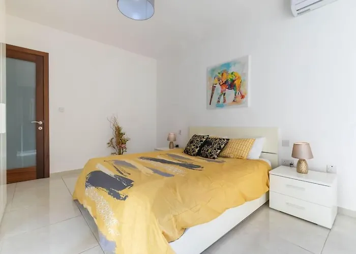 Cozy Apartment, Close To The Sea C4